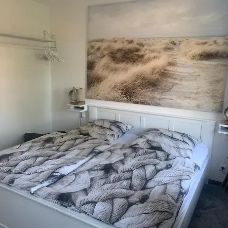 Seeblick In Apartment